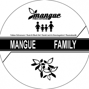 [MANGUE008] Mangue Family